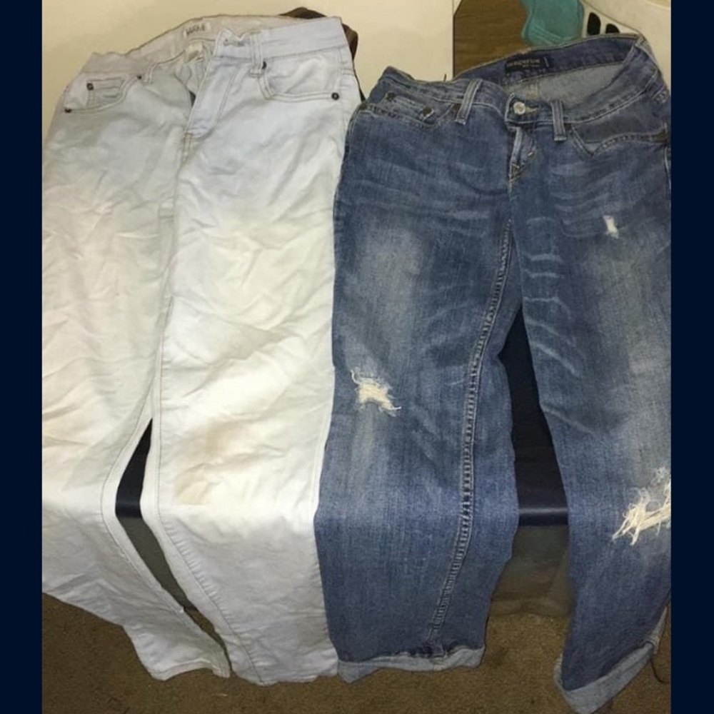 Female Jeans - Picture 2 of 16